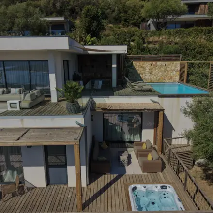 Villa Lalie from above, with its pool and jacuzzi facing the sea